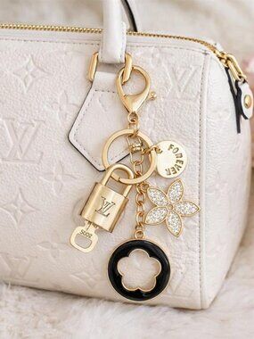 Authentic Louis Vuitton Gold Lock 🔒 Keychain Bag Unbranded Flower Charm LV